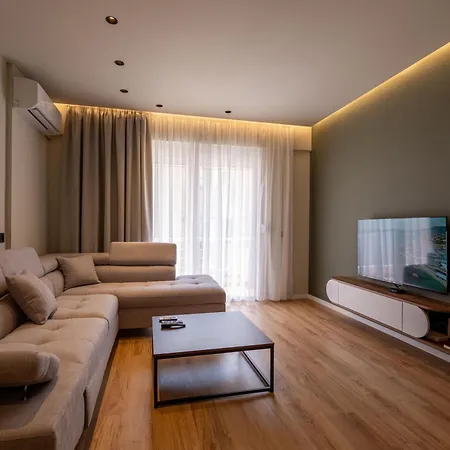 Meri's 13 Apartment Sarande