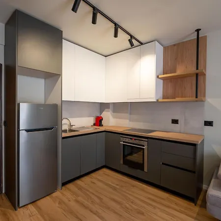 Meri's 13 Apartmán *