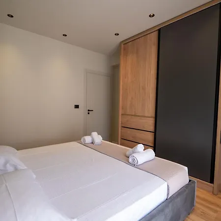 Meri's 13 Apartmán Sarandë